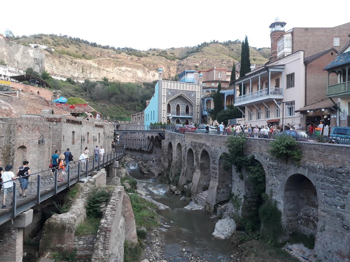 Leselidze Guest House Tbilisi Ngoại thất bức ảnh